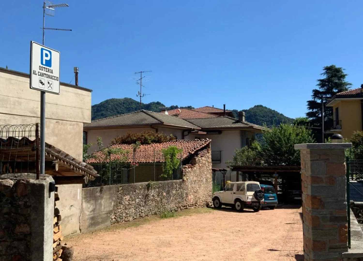 Bed & Breakfast Osteria Al Cantonaccio Rooms Brusimpiano Italy